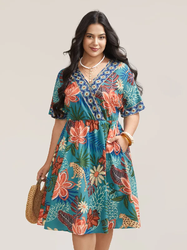 Button - Front Casual Dresses with Decorative Buttons​ Floral Print Surplice Neck Pockets Midi Dress