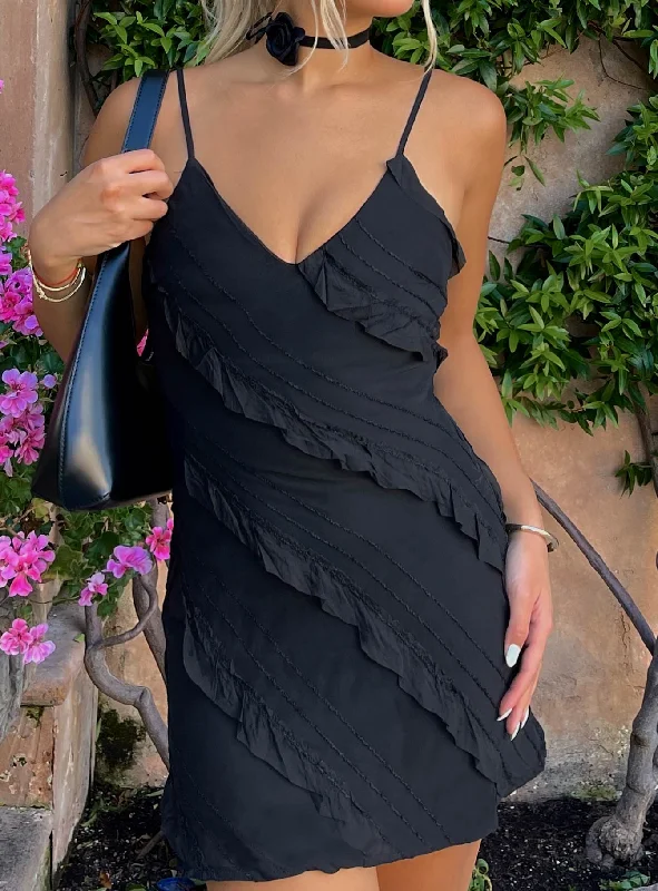 Mini dresses with pocket details for added functionality Lars Mini Dress Black