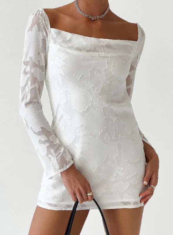 Mini dresses with cut - out details for a trendy look Star Power Mini Dress White