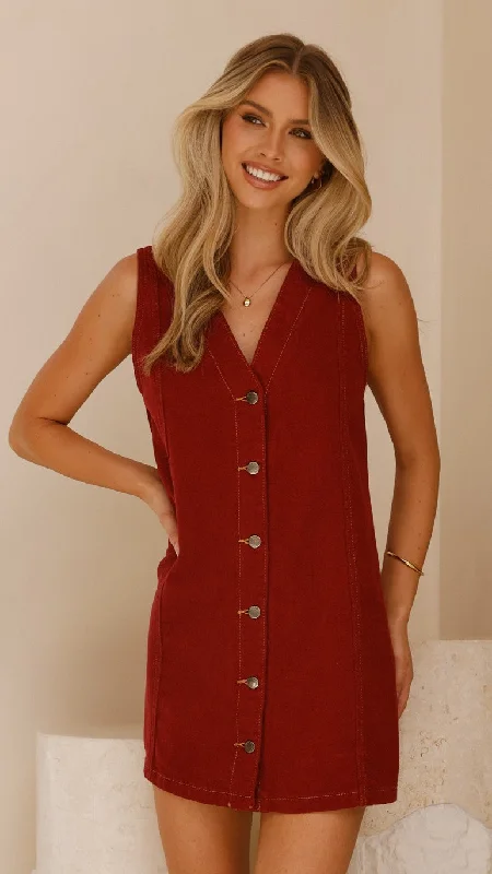 Mini dresses with gathered skirts for a voluminous effect Sacha Denim Mini Dress - Red Mini dresses with gathered skirts for a voluminous effect Sacha Denim Mini Dress - Red
