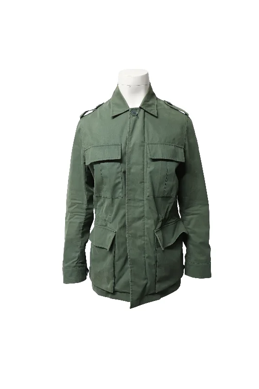 Petite women's wool blend coats with a tailored fit for a flattering silhouette Mackintosh Skite Field Jacket in Green Cotton Petite women's wool blend coats with a tailored fit for a flattering silhouette Mackintosh Skite Field Jacket in Green Cotton