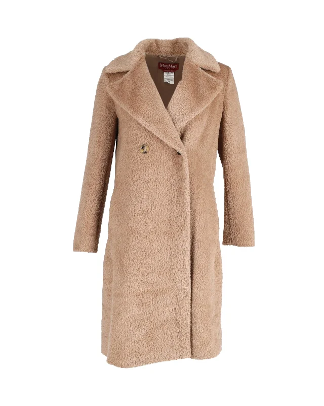 Women's long - sleeve wool coats in a houndstooth pattern for a classic charm Max Mara Studio Karim Double Breasted Coat in Beige Alpaca Wool Women's long - sleeve wool coats in a houndstooth pattern for a classic charm Max Mara Studio Karim Double Breasted Coat in Beige Alpaca Wool