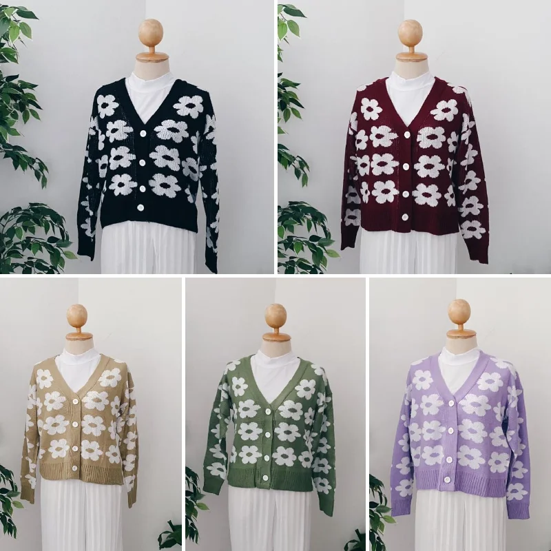 ribbed women cardigan with a classic texture Button Floral Cardigan