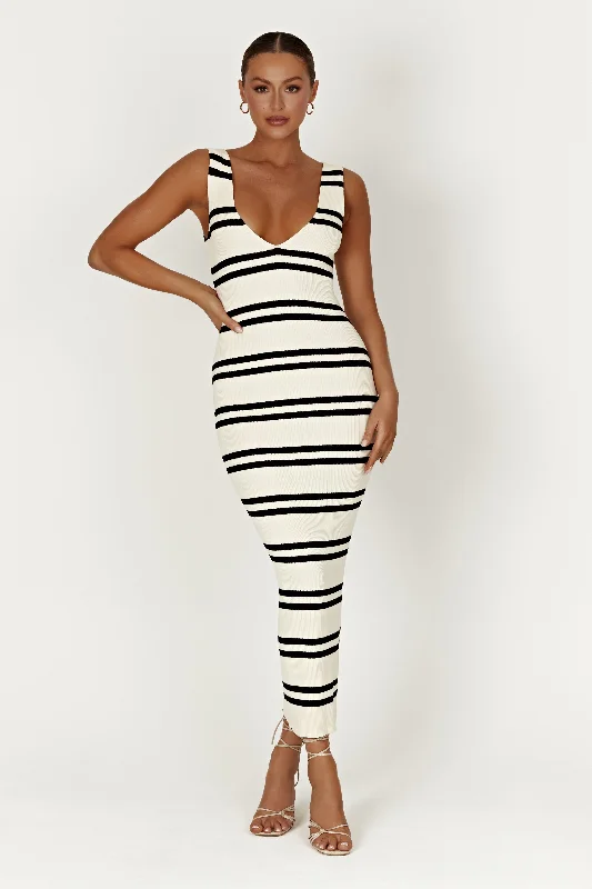 Linen maxi dresses for a breathable and lightweight summer option Henrietta Stripe Knit Maxi Dress - Black/White Linen maxi dresses for a breathable and lightweight summer option Henrietta Stripe Knit Maxi Dress - Black/White