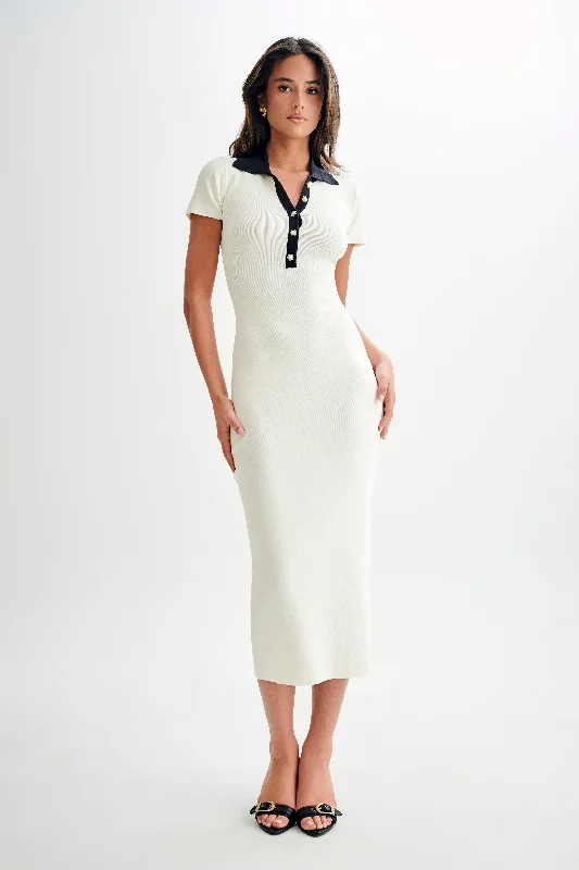 Maxi dresses with side slits for a touch of allure Jessamine Collared Contrast Maxi Dress - Ivory Maxi dresses with side slits for a touch of allure Jessamine Collared Contrast Maxi Dress - Ivory