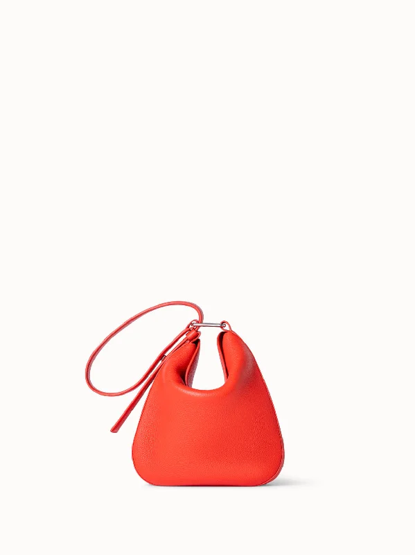Women's trench coats with a removable belt for customizable styling Anna Little Hobo Women's trench coats with a removable belt for customizable styling Anna Little Hobo