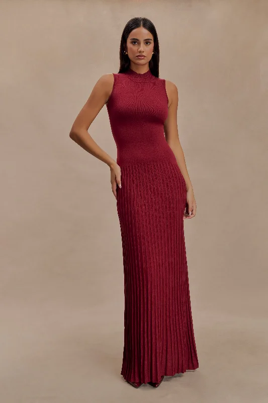 Maxi dresses with balloon sleeves for a vintage - inspired style Mavis High Neck Pleated Maxi Dress - Mahogany Maxi dresses with balloon sleeves for a vintage - inspired style Mavis High Neck Pleated Maxi Dress - Mahogany