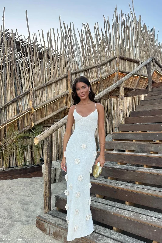 Leather maxi dresses for an edgy and bold appearance Suki Knit Maxi Dress With Flowers - Nude Leather maxi dresses for an edgy and bold appearance Suki Knit Maxi Dress With Flowers - Nude