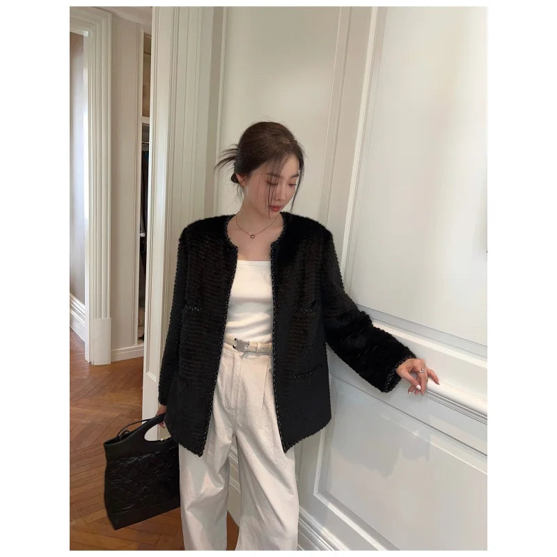 Women's leather leather ponchos with a tassel trim Women's Winter Genuine Leather Real Mink Fur Knitted Jacket Outerwear Women's leather leather ponchos with a tassel trim Women's Winter Genuine Leather Real Mink Fur Knitted Jacket Outerwear