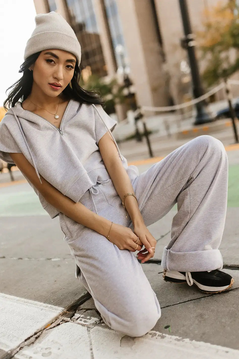 High - Low Hem Women's Cashmere - Blended Sweaters Amy Cropped Sleeveless Hoodie in Grey - FINAL SALE High - Low Hem Women's Cashmere - Blended Sweaters Amy Cropped Sleeveless Hoodie in Grey - FINAL SALE