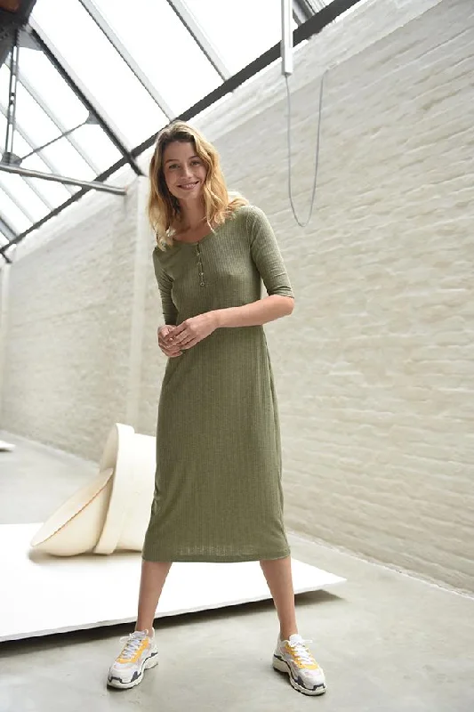 Women's Off - Shoulder Chunky Knit Sweater Dresses in Earth Tones Fibre Mood Trish Dress Women's Off - Shoulder Chunky Knit Sweater Dresses in Earth Tones Fibre Mood Trish Dress