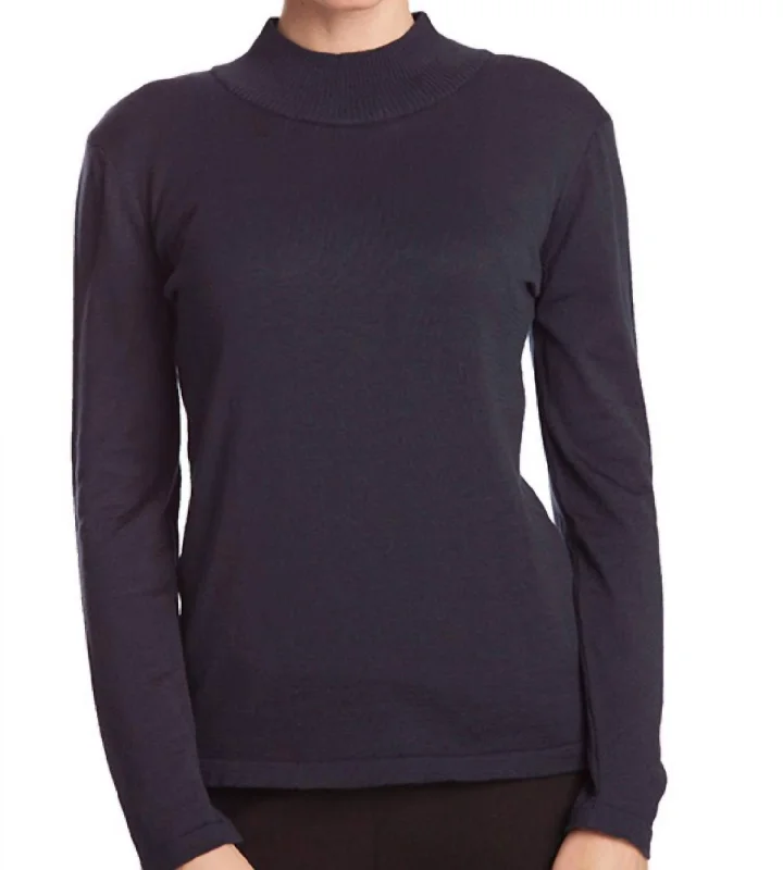 Cropped Women's Pullovers in a Sporty Style for Trendy Outfits Long Sleeve Mock Neck Pullover In Navy Cropped Women's Pullovers in a Sporty Style for Trendy Outfits Long Sleeve Mock Neck Pullover In Navy