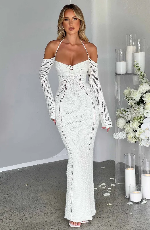 Maxi dresses with tassel accents for a fun and lively touch Samariah Maxi Dress - White Maxi dresses with tassel accents for a fun and lively touch Samariah Maxi Dress - White