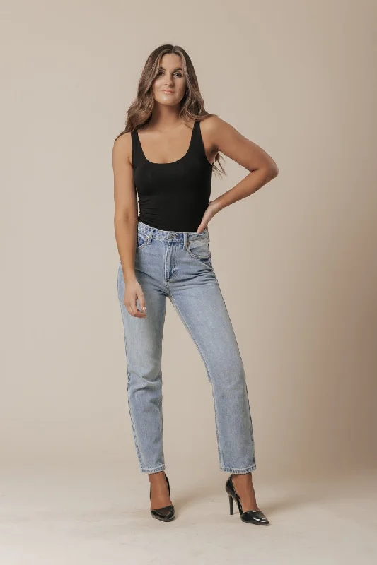 Women's Sleeveless Ribbed Tank Tops for a Trendy Look Scoop Neck Double Lined Jersey Tank - Black Women's Sleeveless Ribbed Tank Tops for a Trendy Look Scoop Neck Double Lined Jersey Tank - Black