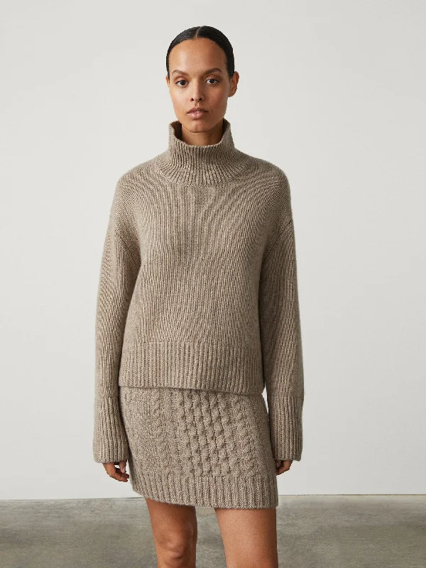 Button - Down Women's Shetland Wool Sweaters in Traditional Patterns The Fleur Sweater Button - Down Women's Shetland Wool Sweaters in Traditional Patterns The Fleur Sweater