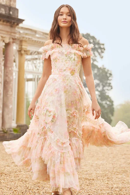 Halter Neck Women Dress to Show Off the Shoulders and Neckline Immortal Rose Off-Shoulder Ankle Gown Halter Neck Women Dress to Show Off the Shoulders and Neckline Immortal Rose Off-Shoulder Ankle Gown
