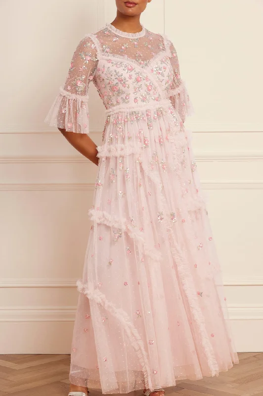 Halter Neck Women Dress to Show Off the Shoulders and Neckline Shimmer Ditsy Long Sleeve Gown Halter Neck Women Dress to Show Off the Shoulders and Neckline Shimmer Ditsy Long Sleeve Gown