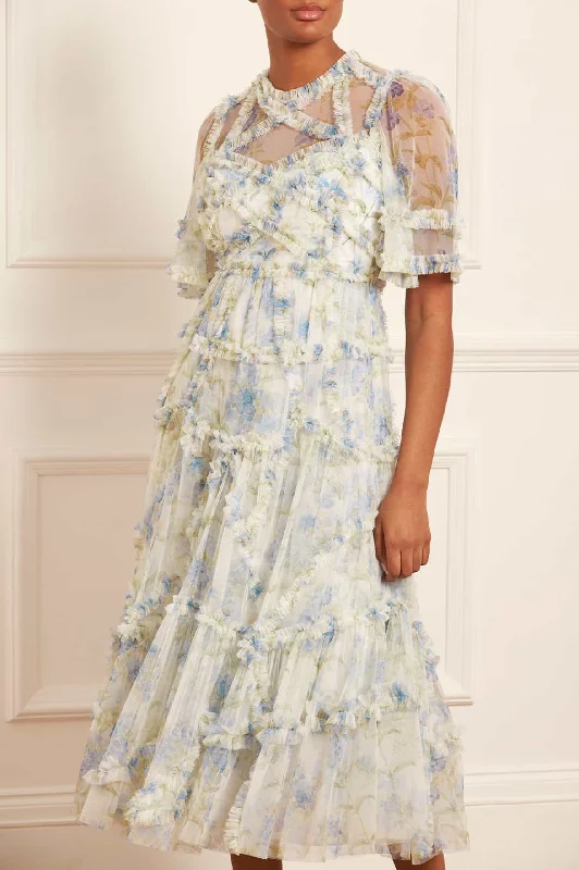 Empire Waist Women Dress to Accentuate the Bust and Conceal the Waist Summer Posy Short Sleeve Ballerina Dress Empire Waist Women Dress to Accentuate the Bust and Conceal the Waist Summer Posy Short Sleeve Ballerina Dress
