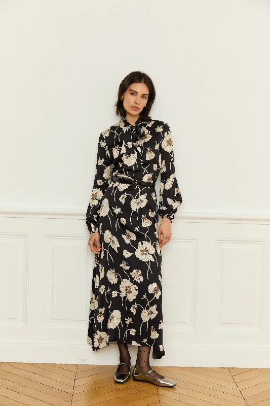 Wrap - Style Women Dress with Adjustable Fit for All Body Types Wrap - Style Women Dress with Adjustable Fit for All Body Types Coco Dress Wrap - Style Women Dress with Adjustable Fit for All Body Types Wrap - Style Women Dress with Adjustable Fit for All Body Types Coco Dress