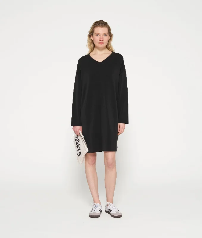 Mermaid - Style Women Dress with a Fitted Silhouette for Special Occasions Mermaid - Style Women Dress with a Fitted Silhouette for Special Occasions dress scuba | black Mermaid - Style Women Dress with a Fitted Silhouette for Special Occasions Mermaid - Style Women Dress with a Fitted Silhouette for Special Occasions dress scuba | black