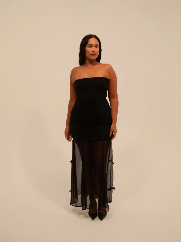 Lace - Embellished Women Dress for an Elegant and Sophisticated Appearance Lace - Embellished Women Dress for an Elegant and Sophisticated Appearance METIS DRESS BLACK + RECYCLED Lace - Embellished Women Dress for an Elegant and Sophisticated Appearance Lace - Embellished Women Dress for an Elegant and Sophisticated Appearance METIS DRESS BLACK + RECYCLED