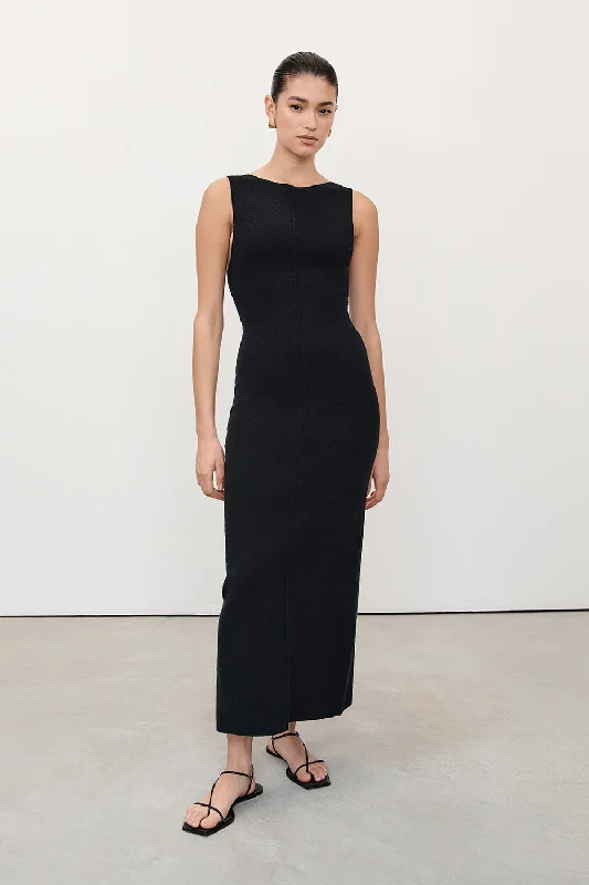 Ruffled Women Dress with Multiple Layers for a Playful and Girly Style Ruffled Women Dress with Multiple Layers for a Playful and Girly Style OWEN BLACK CREPE KNIT MIDI DRESS Ruffled Women Dress with Multiple Layers for a Playful and Girly Style Ruffled Women Dress with Multiple Layers for a Playful and Girly Style OWEN BLACK CREPE KNIT MIDI DRESS