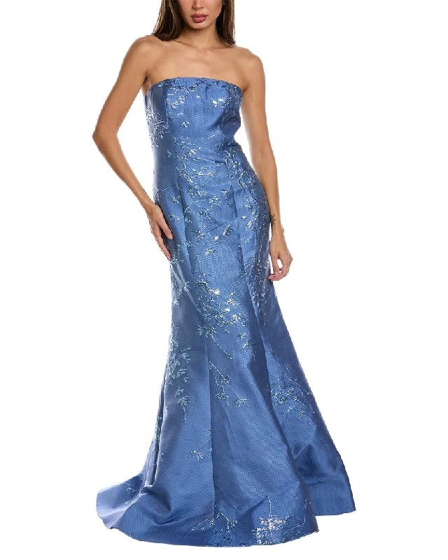 Backless Women Dress for a Sexy and Alluring Look at Evening Events Backless Women Dress for a Sexy and Alluring Look at Evening Events Rene Ruiz Jacquard Gown