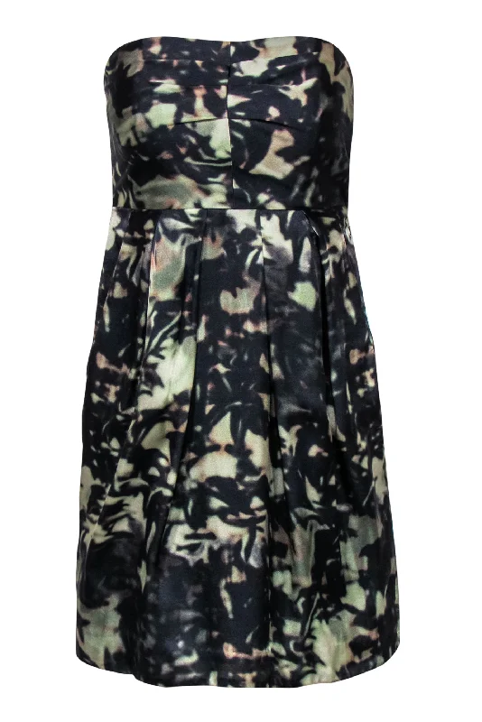 Lace - Embellished Women Dress for an Elegant and Sophisticated Appearance Lace - Embellished Women Dress for an Elegant and Sophisticated Appearance Theory - Green & Black Abstract Printed Satin Strapless Dress Sz 4 Lace - Embellished Women Dress for an Elegant and Sophisticated Appearance Lace - Embellished Women Dress for an Elegant and Sophisticated Appearance Theory - Green & Black Abstract Printed Satin Strapless Dress Sz 4