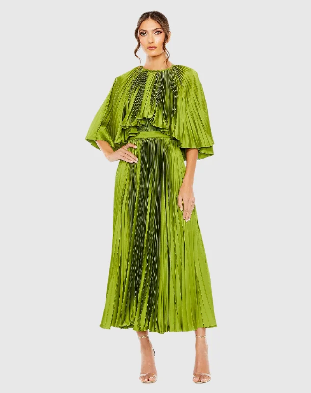 Midi dresses with ruched sleeves for a more fitted and stylish arm look Green Pleated Caplet Tea-length Dress Midi dresses with ruched sleeves for a more fitted and stylish arm look Green Pleated Caplet Tea-length Dress