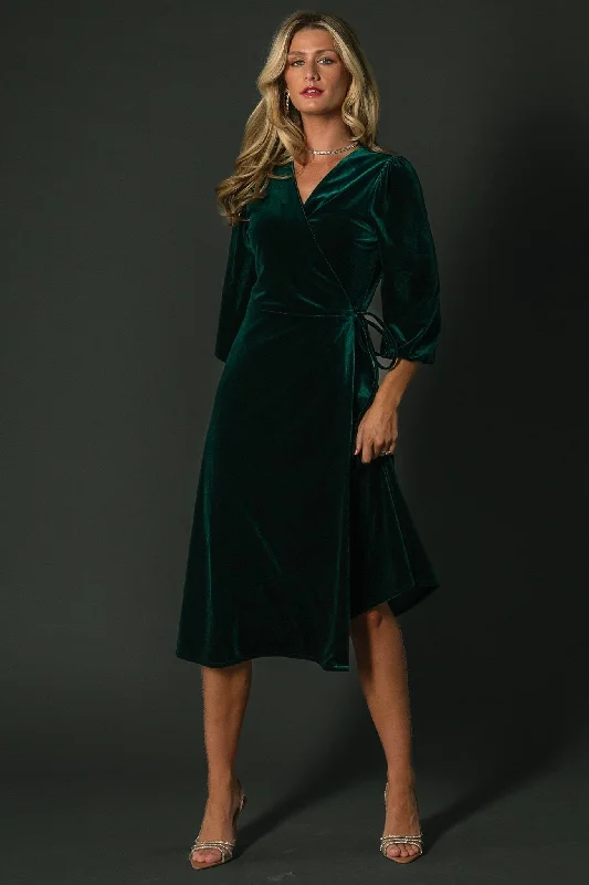 Midi dresses with mesh inserts for a trendy and breathable option Beckinsale Velvet Wrap Dress | Dark Green Midi dresses with mesh inserts for a trendy and breathable option Beckinsale Velvet Wrap Dress | Dark Green