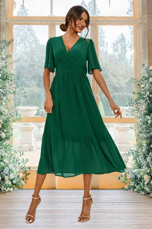 Midi dresses with puff sleeves for a vintage - inspired look Lace Trim Deep V Neck Angel Sleeve Midi Dress In Green Midi dresses with puff sleeves for a vintage - inspired look Lace Trim Deep V Neck Angel Sleeve Midi Dress In Green