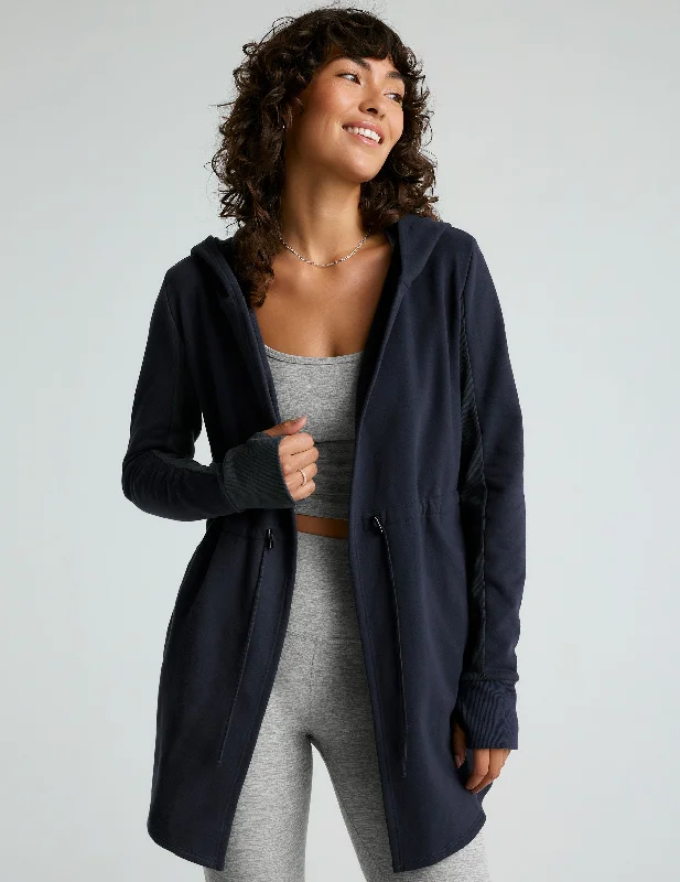 Women's Fleece - Trimmed Scarf in Gray to Add a Touch of Warmth On the Go Jacket